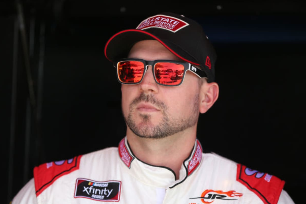 How did michael annett passed away